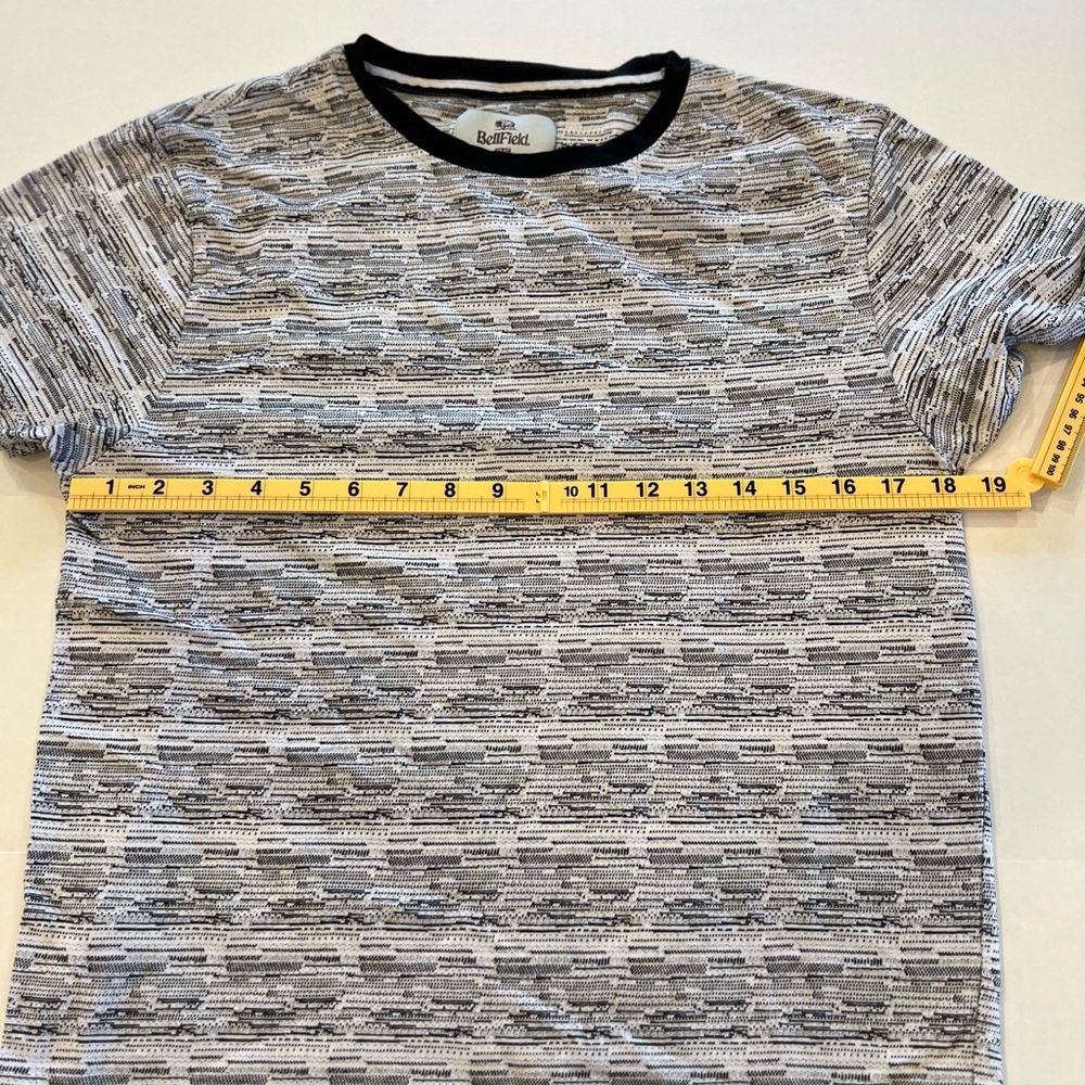 BELLFIELD Men’s Hewitt Jacquard Print T-Shirt White gray and black size large - Picture 11 of 12